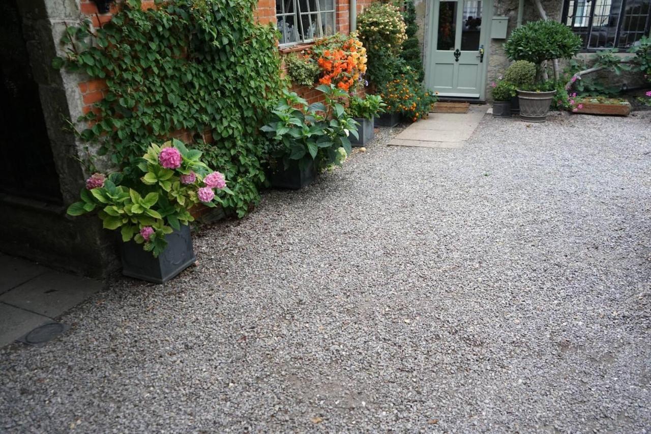 Stunning Historic 2-Bed House In Shaftesbury Exterior photo